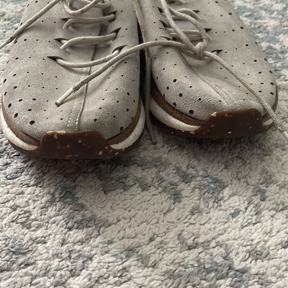 OTBT Alstead Tennis Shoes size 10 - Picture 11 of 11